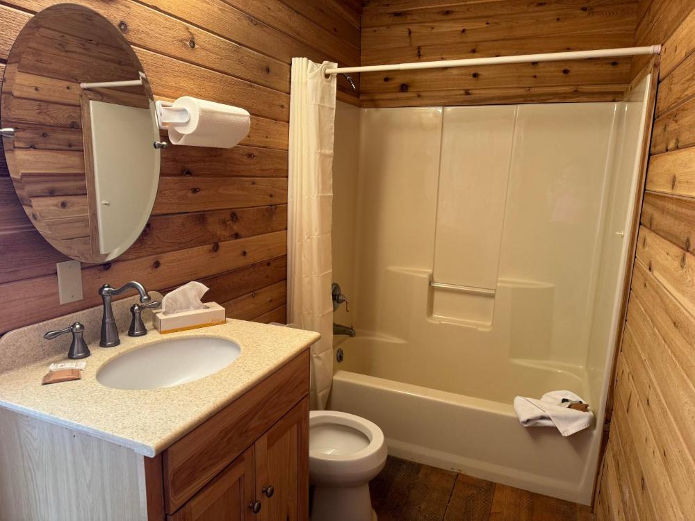 Superior King Room interior